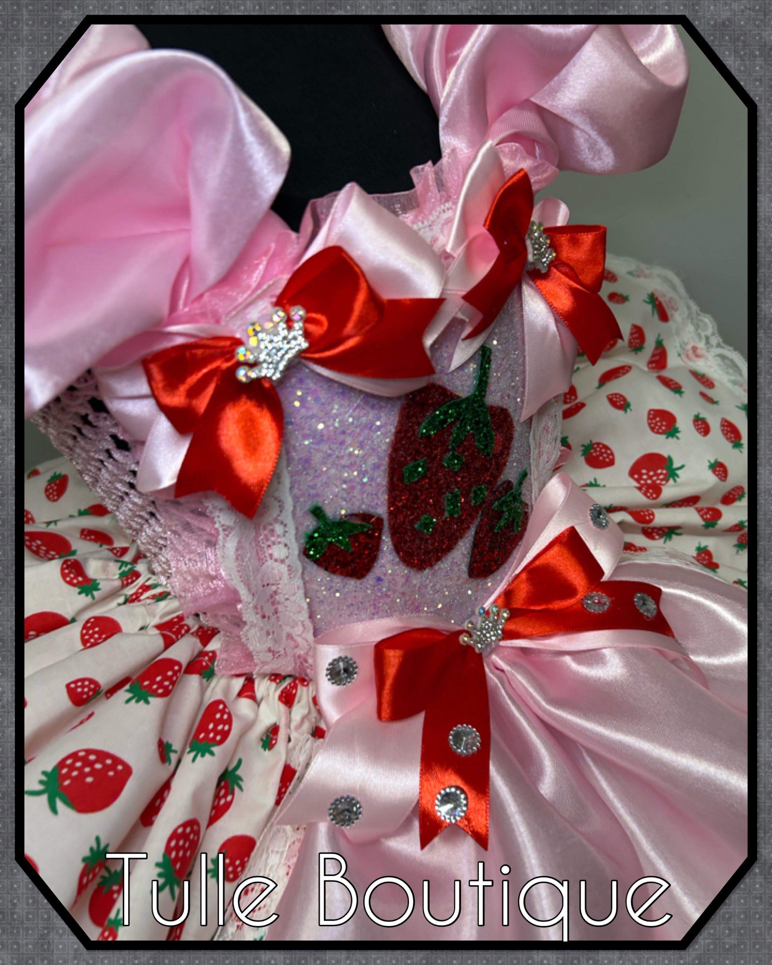 Girls toddlers Strawberry shortcake tutu dress, ballgown, fancy dress costume. Berry first birthday.