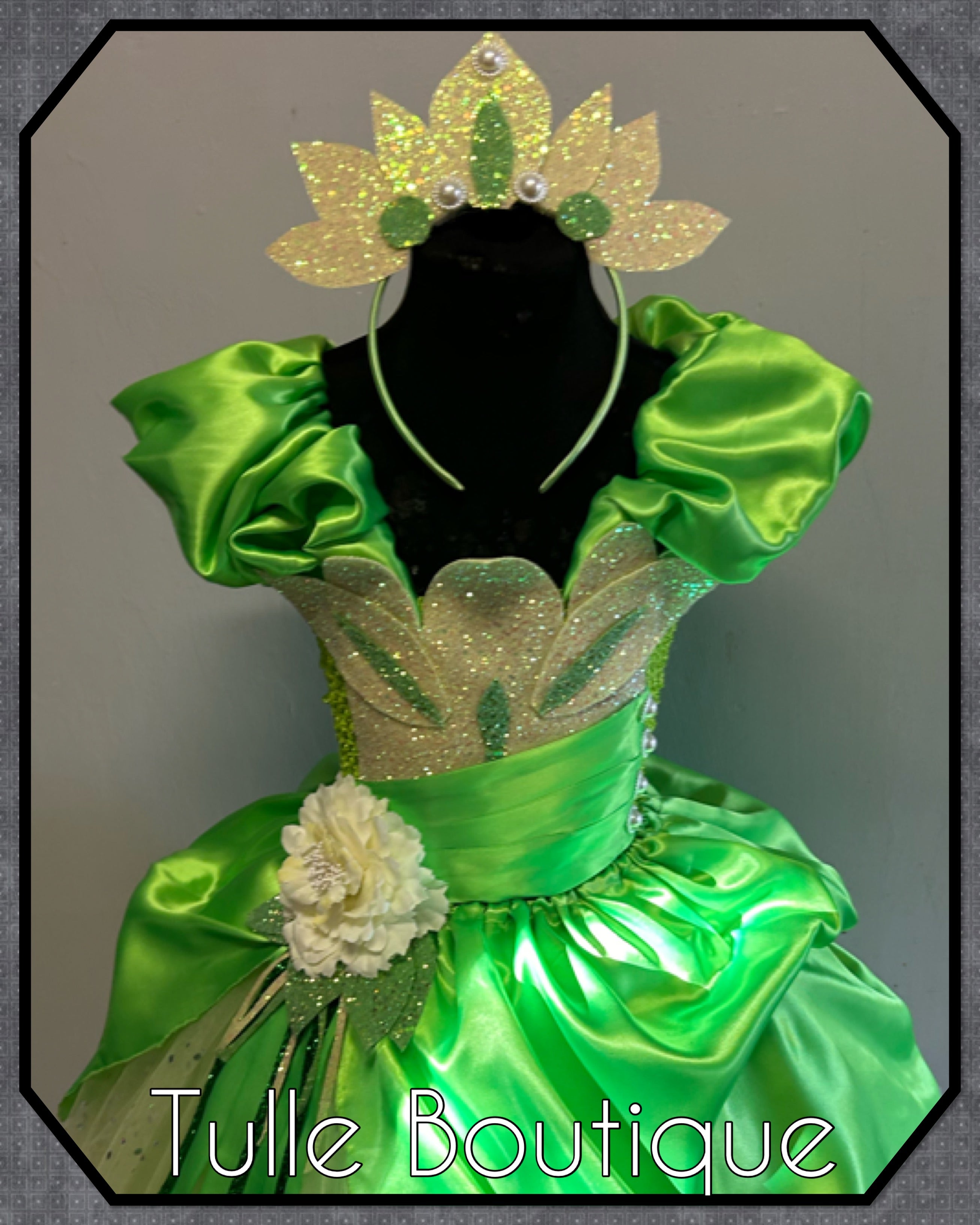 Girls toddlers Princess and the frog ballgown, Princess Tiana fancy dress costume full length