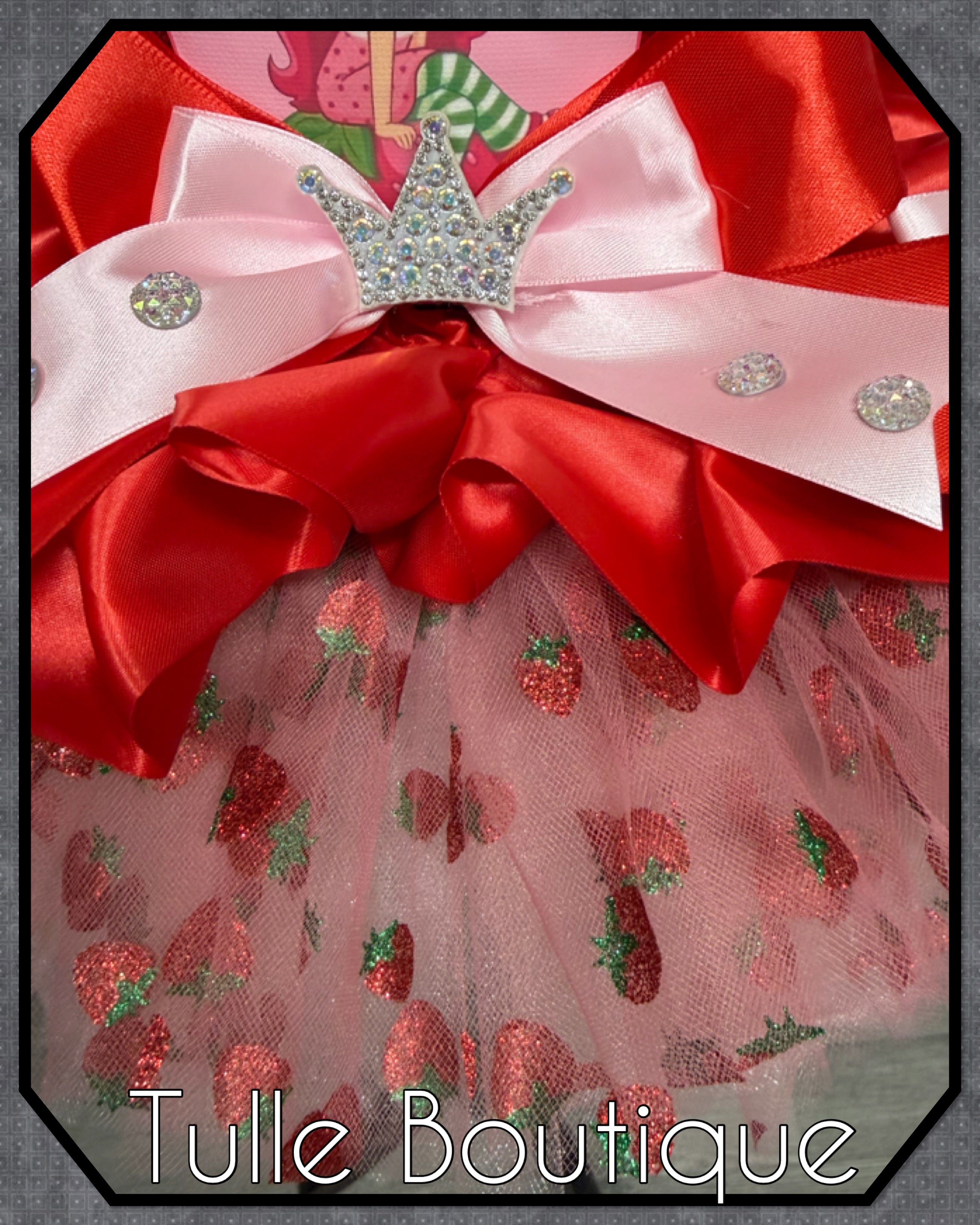 Girls toddlers Strawberry shortcake red and pink tutu dress, ballgown, fancy dress costume. Berry first birthday.