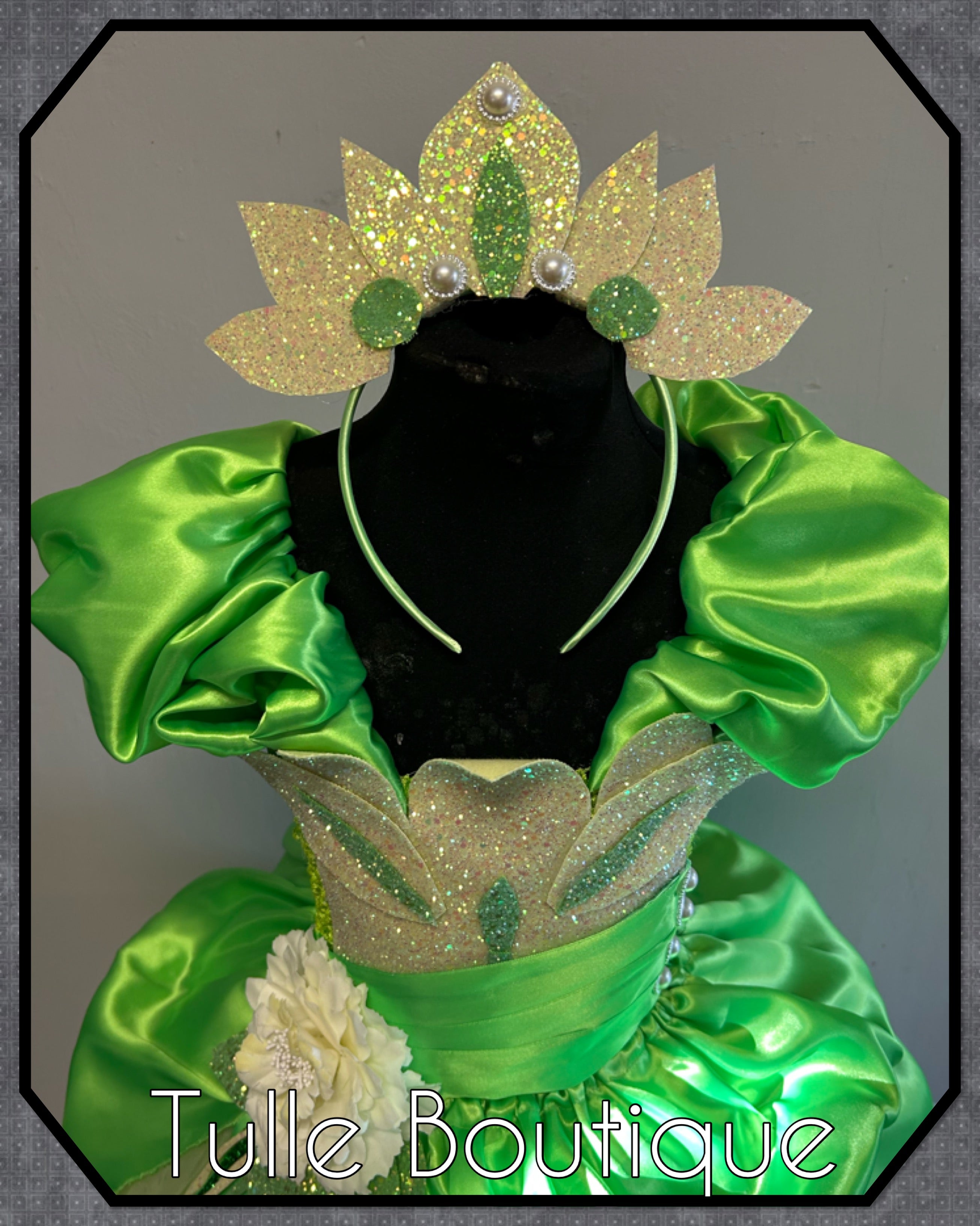 Girls toddlers Princess and the frog ballgown, Princess Tiana fancy dress costume full length