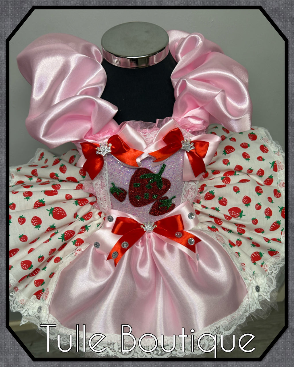 Girls toddlers Strawberry shortcake tutu dress, ballgown, fancy dress costume. Berry first birthday.