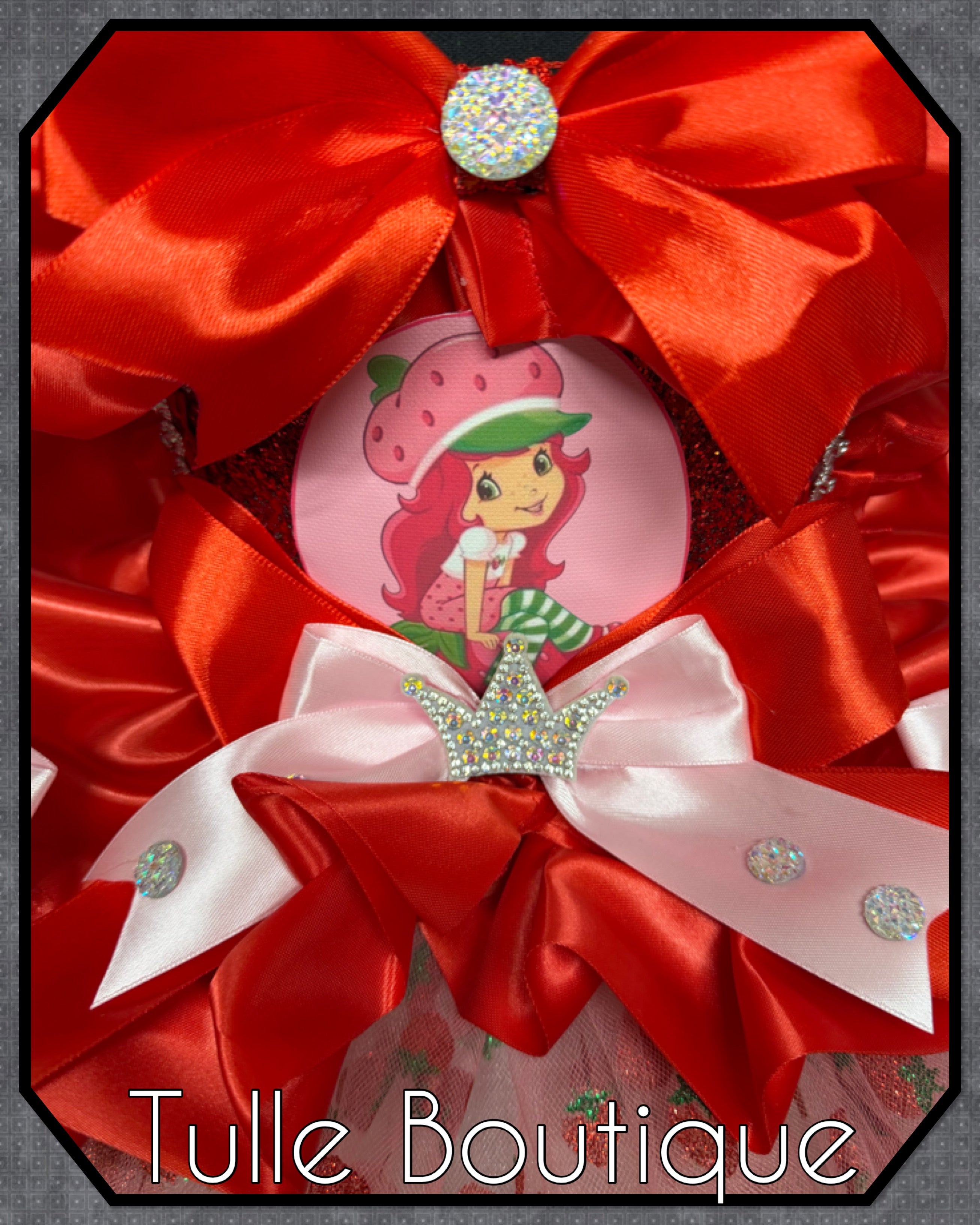 Girls toddlers Strawberry shortcake red and pink tutu dress, ballgown, fancy dress costume. Berry first birthday.