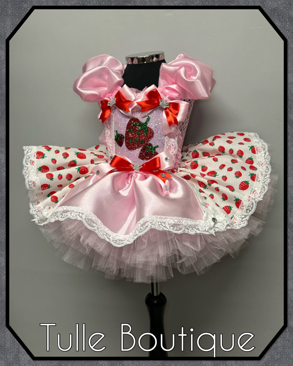 Girls toddlers Strawberry shortcake tutu dress, ballgown, fancy dress costume. Berry first birthday.