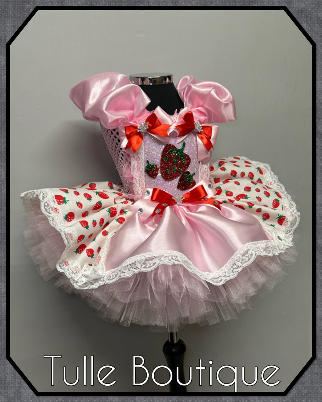 Girls toddlers Strawberry shortcake tutu dress, ballgown, fancy dress costume. Berry first birthday.