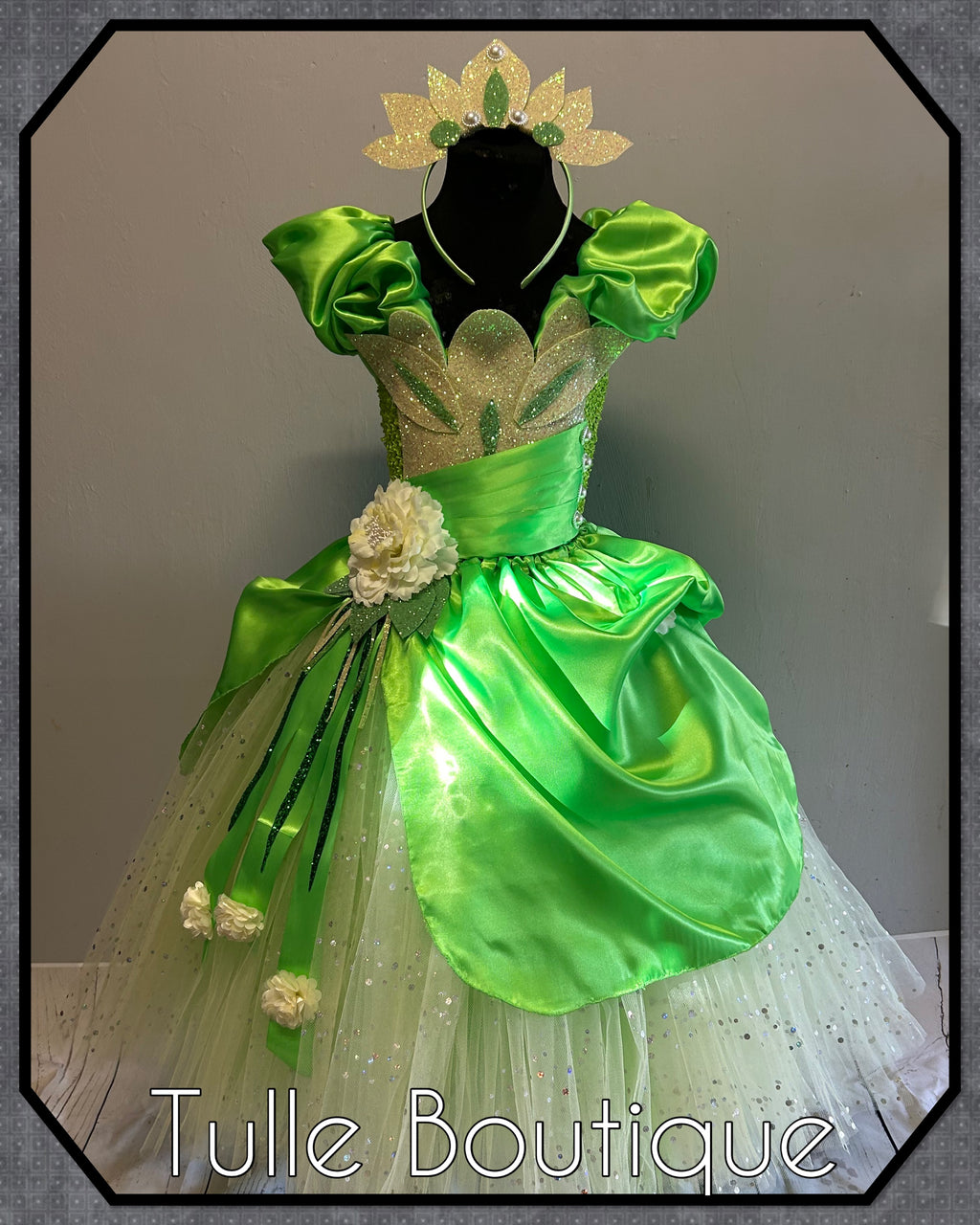 Girls toddlers Princess and the frog ballgown, Princess Tiana fancy dress costume full length